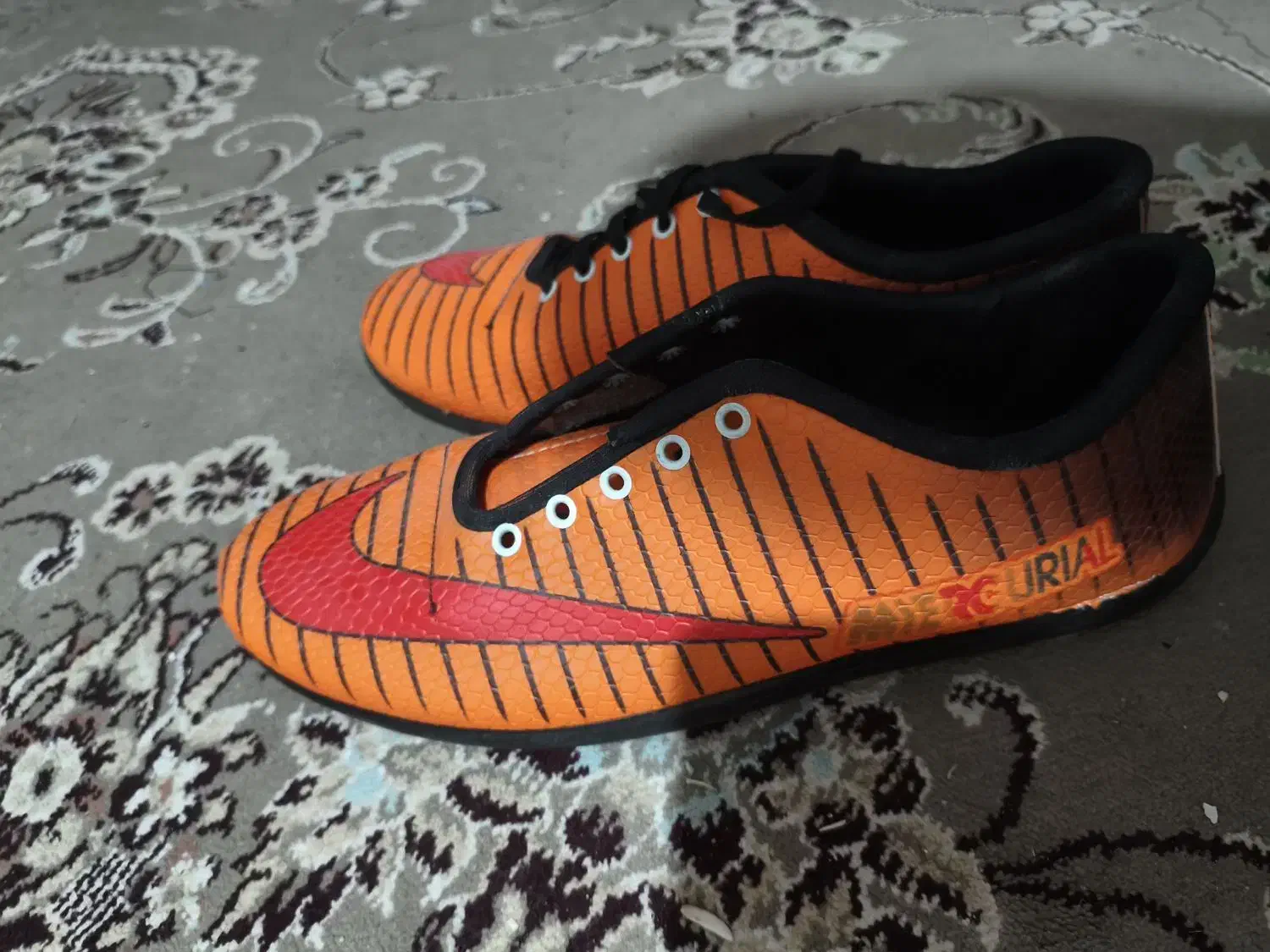 کفش فوتسال|کیف، کفش، کمربند|فردوس (خراسان), |دیوار