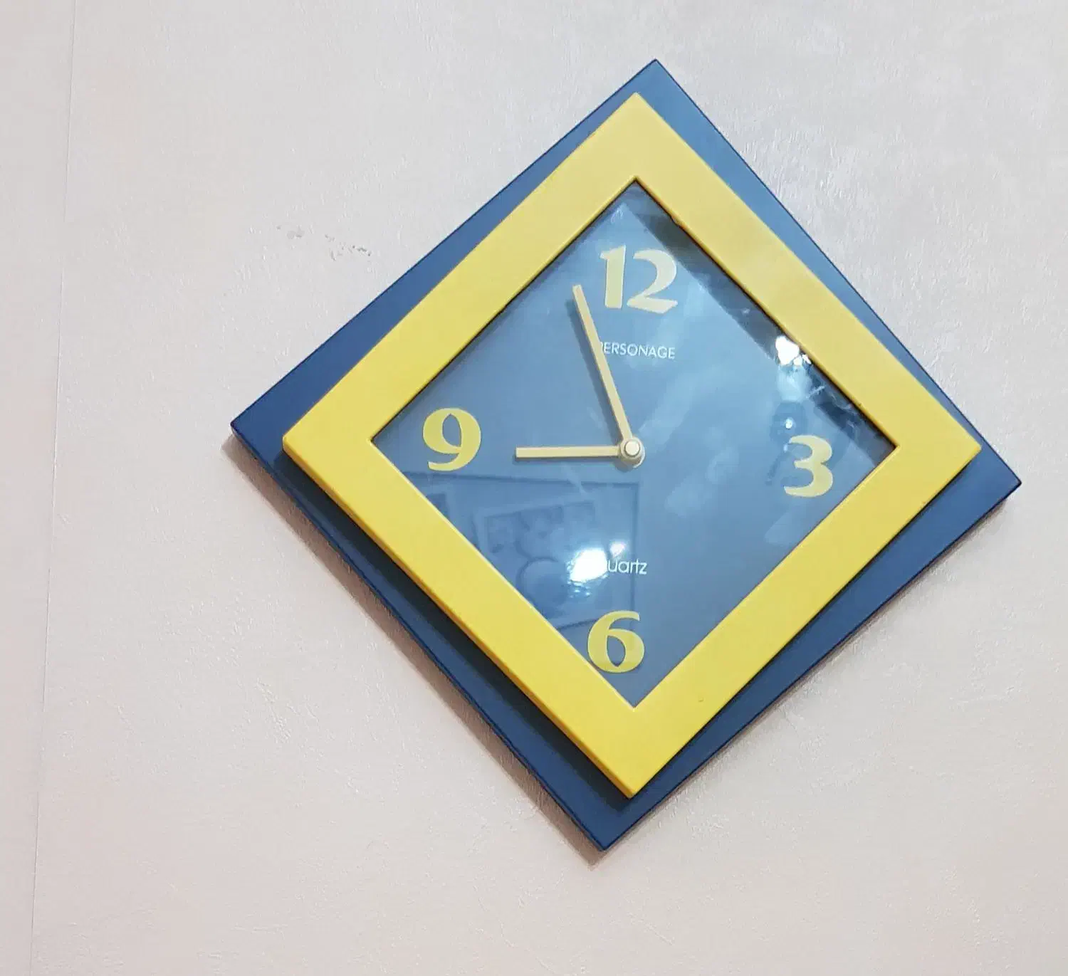 ساعت|ساعت|تهران, دبستان|دیوار