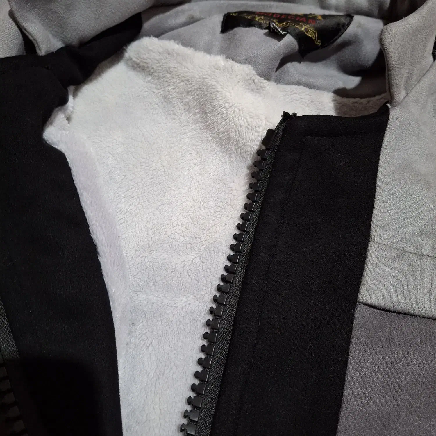 ۱۵۰پالتو|کیف، کفش، کمربند|زابل, |دیوار