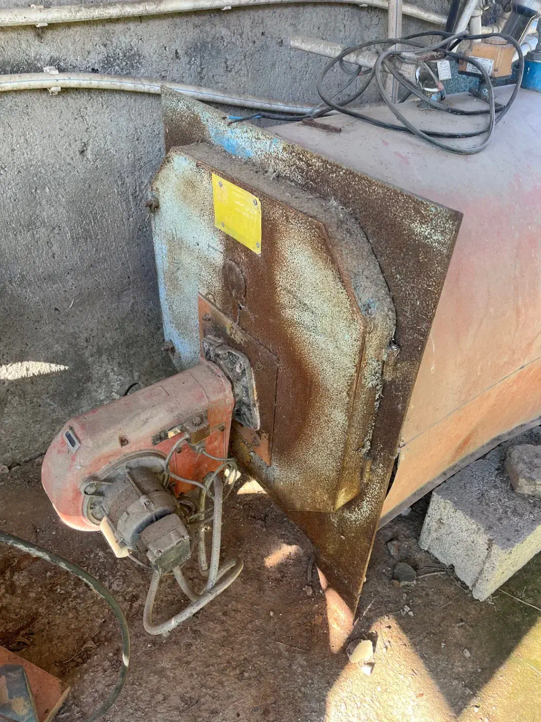 مخزن آبگرمکن فولادی ۸۲۰۰۰ سالم|آبگرمکن، پکیج، شوفاژ|آمل, |دیوار