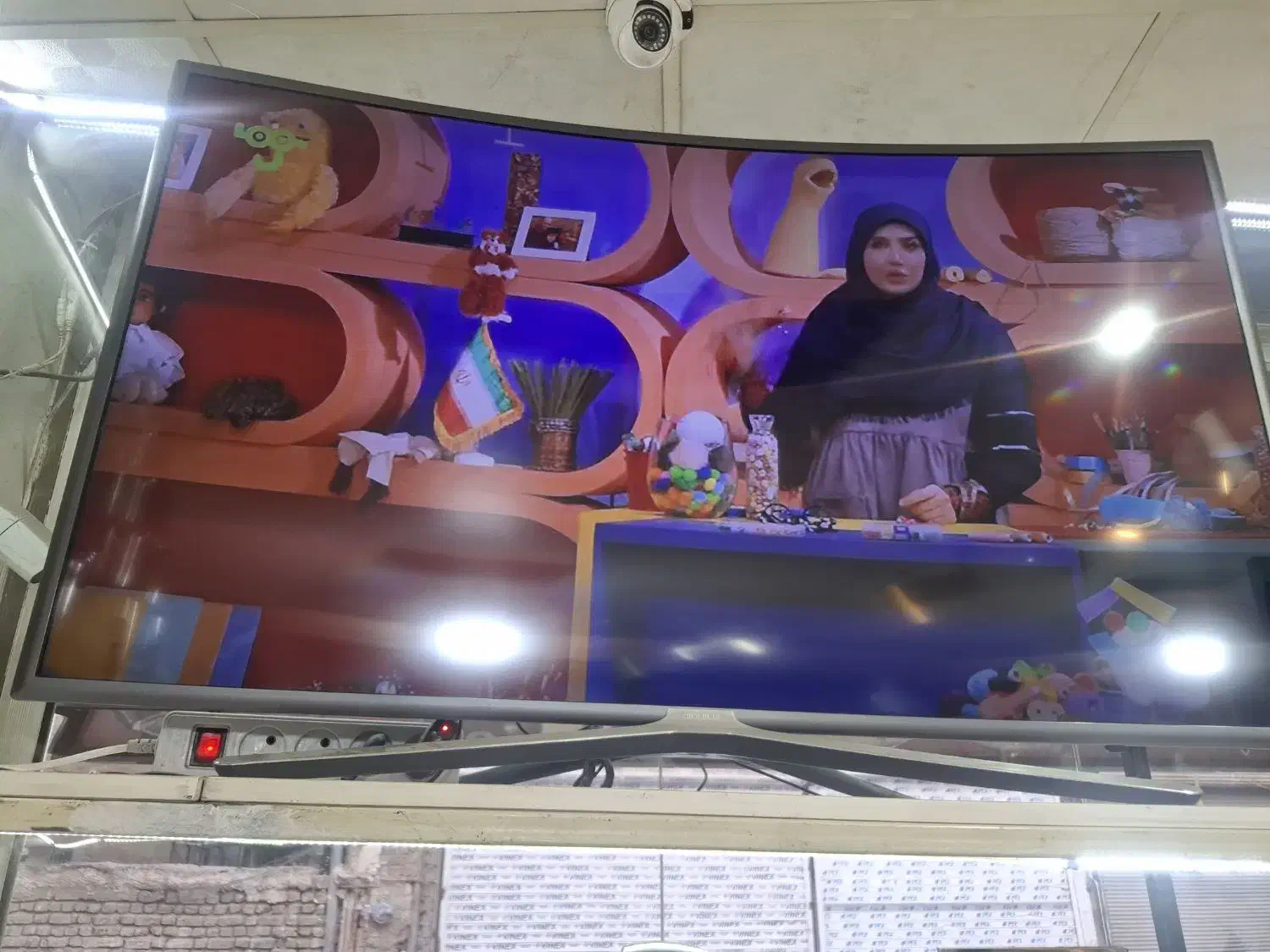 تلوزیون سامسونگ 49 اینچ منحنی|تلویزیون و پروژکتور|بومهن, |دیوار