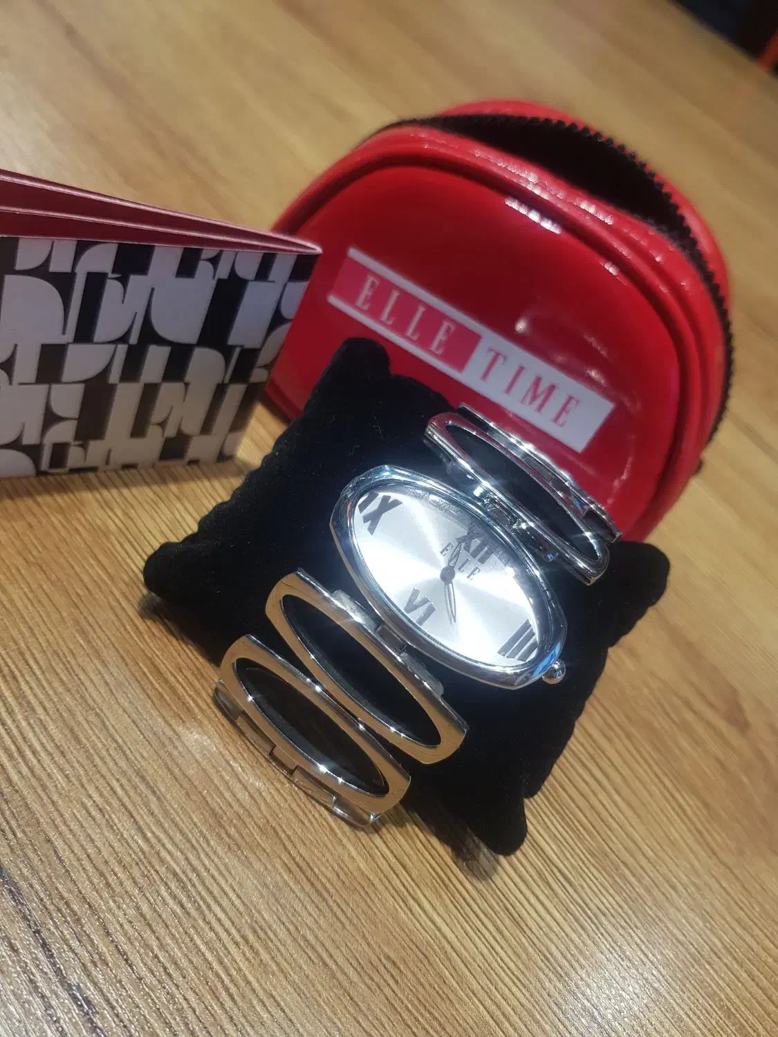 ساعت زنانه برند اصل فرانسه|ساعت|کیش, |دیوار