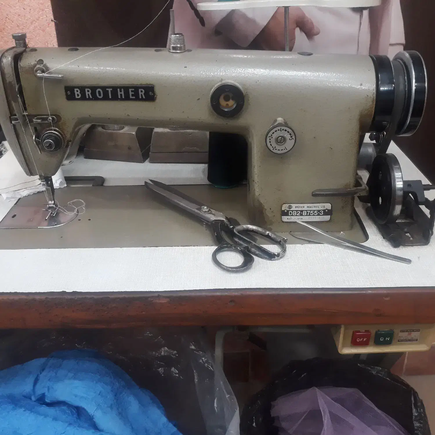 چرخ خیاطی برادر بیبی لاک|چرخ خیاطی و ریسندگی|کرج, کیانمهر|دیوار