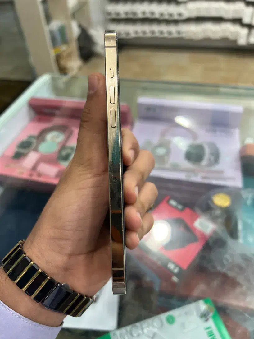 حراج 12pro max|موبایل|چابهار, |دیوار