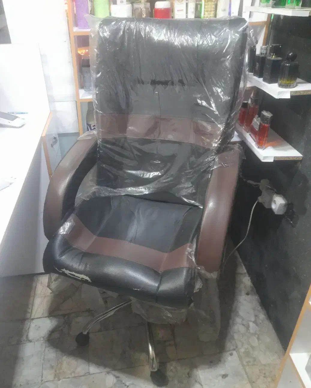 صندلی اداری|مبلمان اداری|مشهد, موعود|دیوار