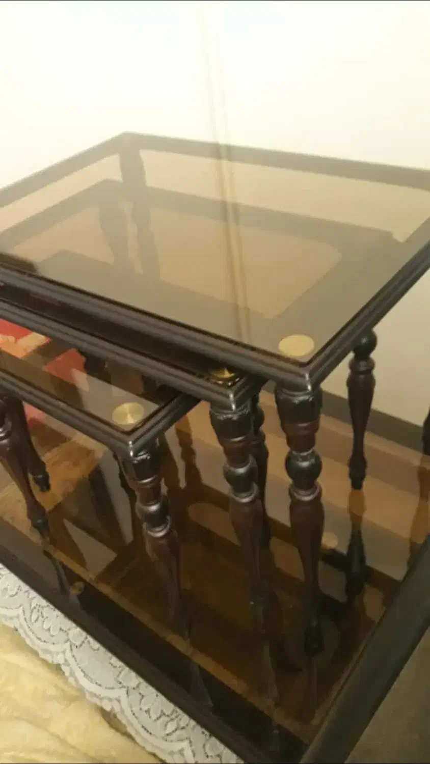 جلومبلی به همراه سه میز عسلی|مبلمان خانگی و میز عسلی|رشت, عینک|دیوار