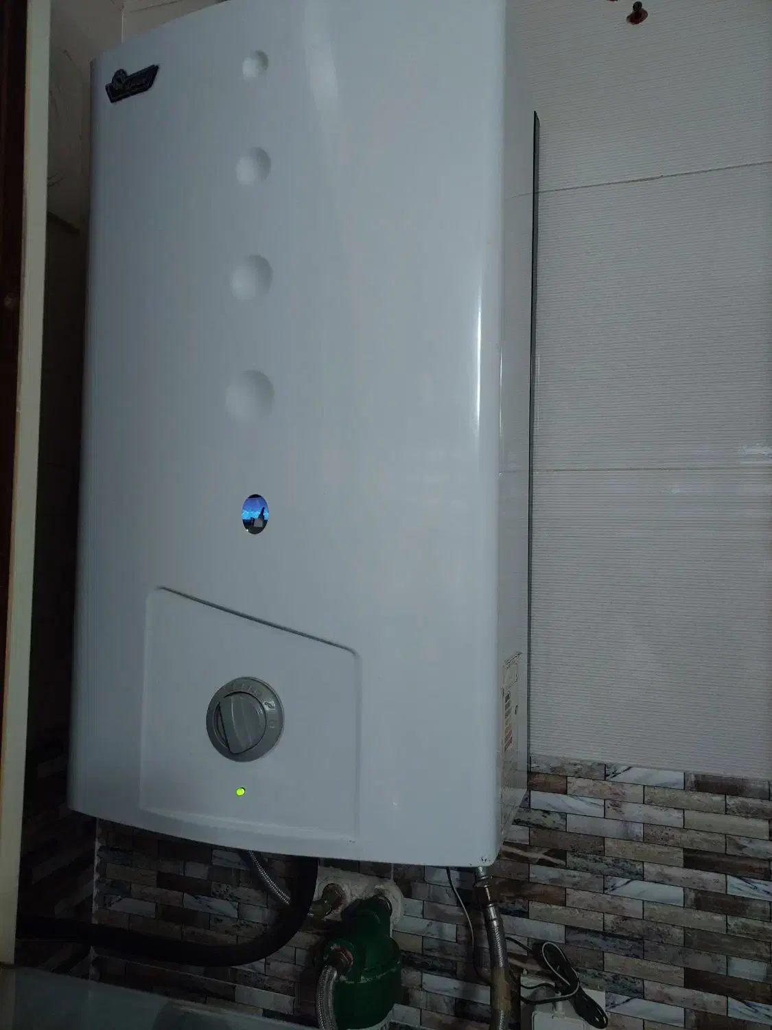 فروش ابگرمکن ایران شرق|آبگرمکن، پکیج، شوفاژ|اسفراین, |دیوار