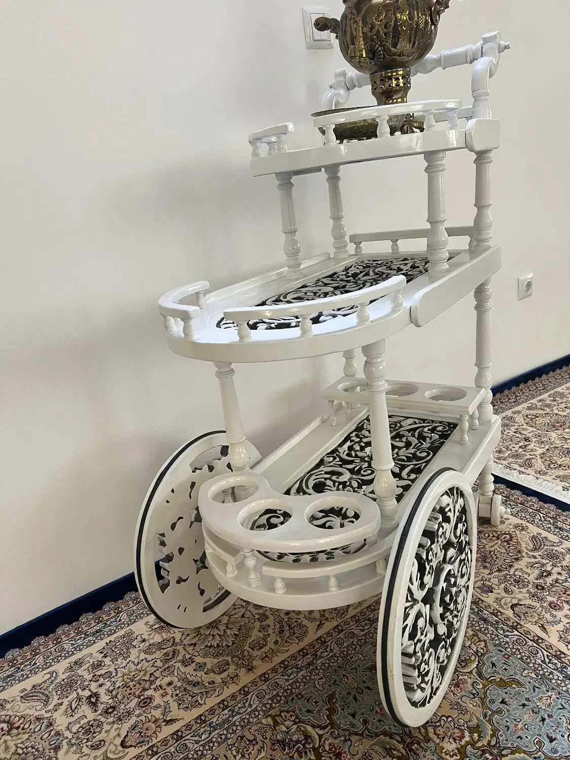 میز بار|میز و صندلی غذاخوری|زنجان, |دیوار