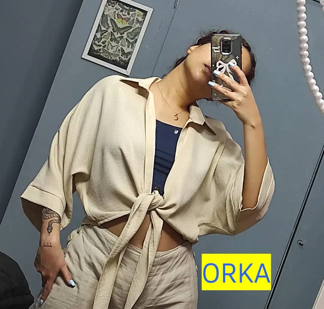 شومیز  گره ای|لباس|فردیس, منظریه|دیوار