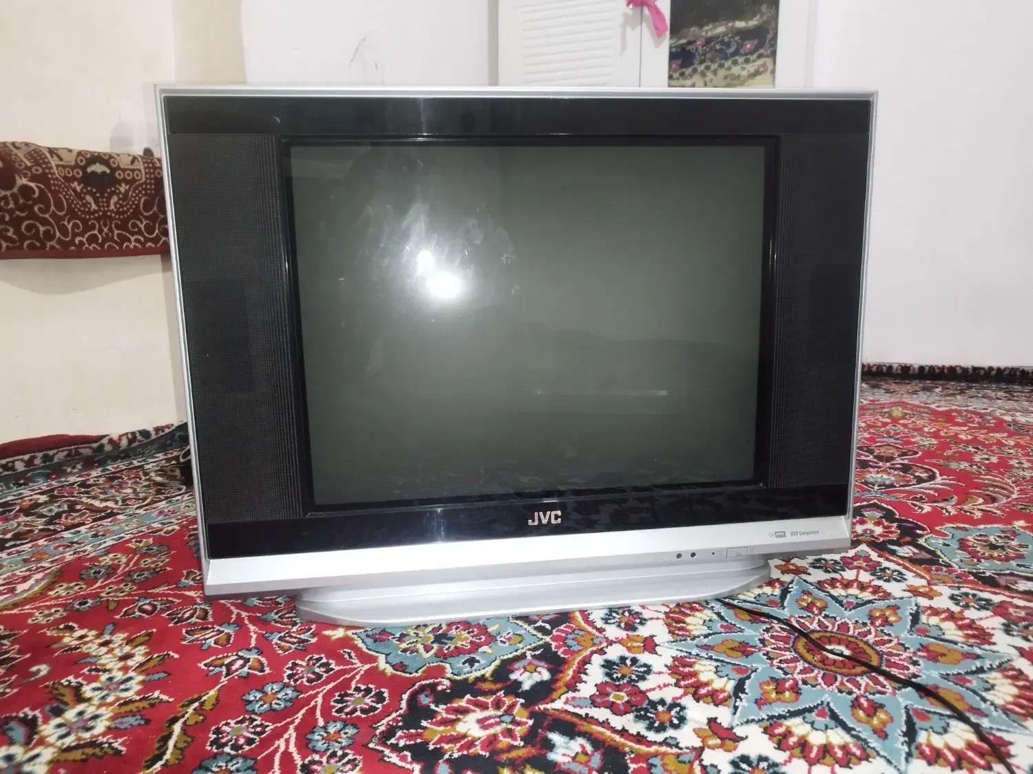 تلویزیون قدیمی|تلویزیون و پروژکتور|اقبالیه, |دیوار