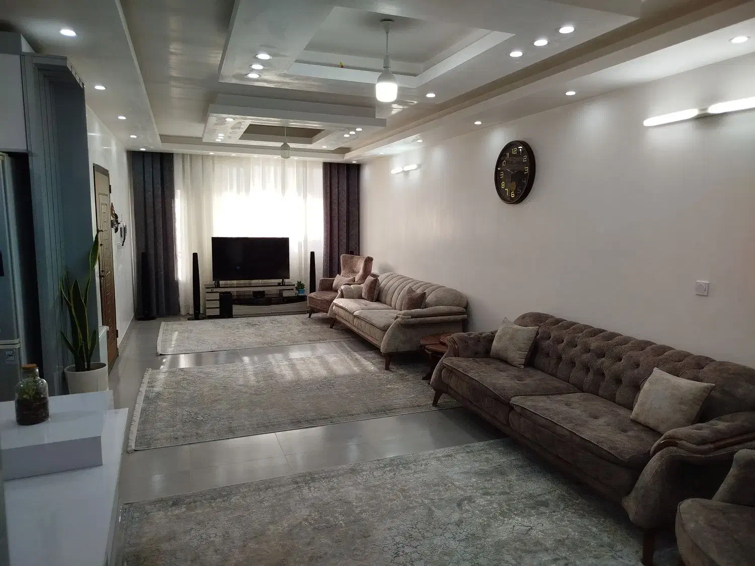 یک واحد مسکونی ۹۰ متری همراه با پارکینگ|اجارهٔ آپارتمان|ورامین, ریحان آباد|دیوار