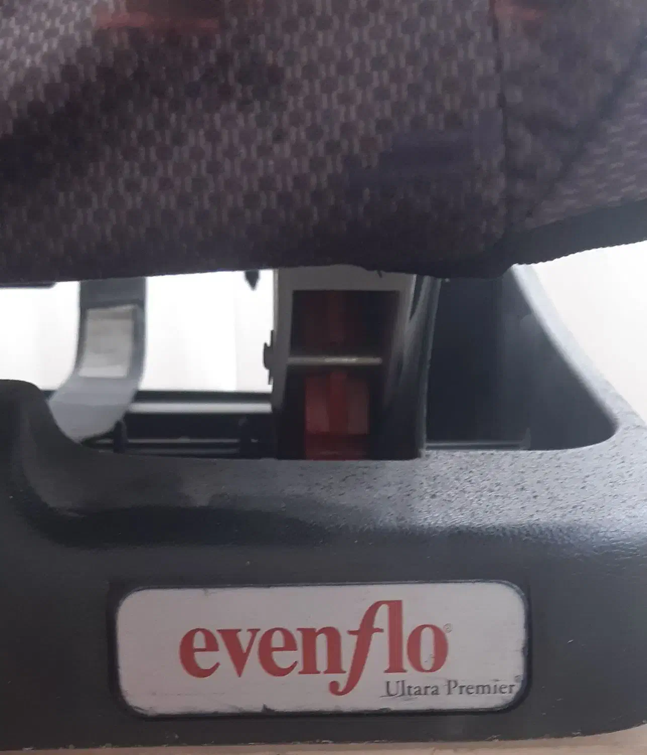 صندلی ماشین کودک evenflo|تخت و صندلی بچه|پرند, فاز ۶|دیوار