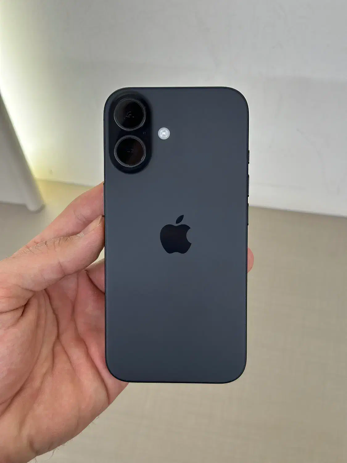 iPhone 16 normal|موبایل|مشهد, ملک‌آباد|دیوار