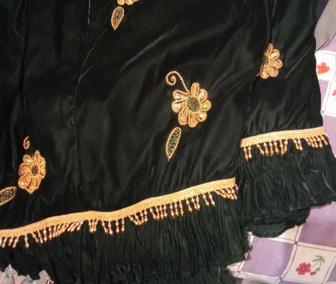 لباس عروس|لباس|یاسوج, |دیوار