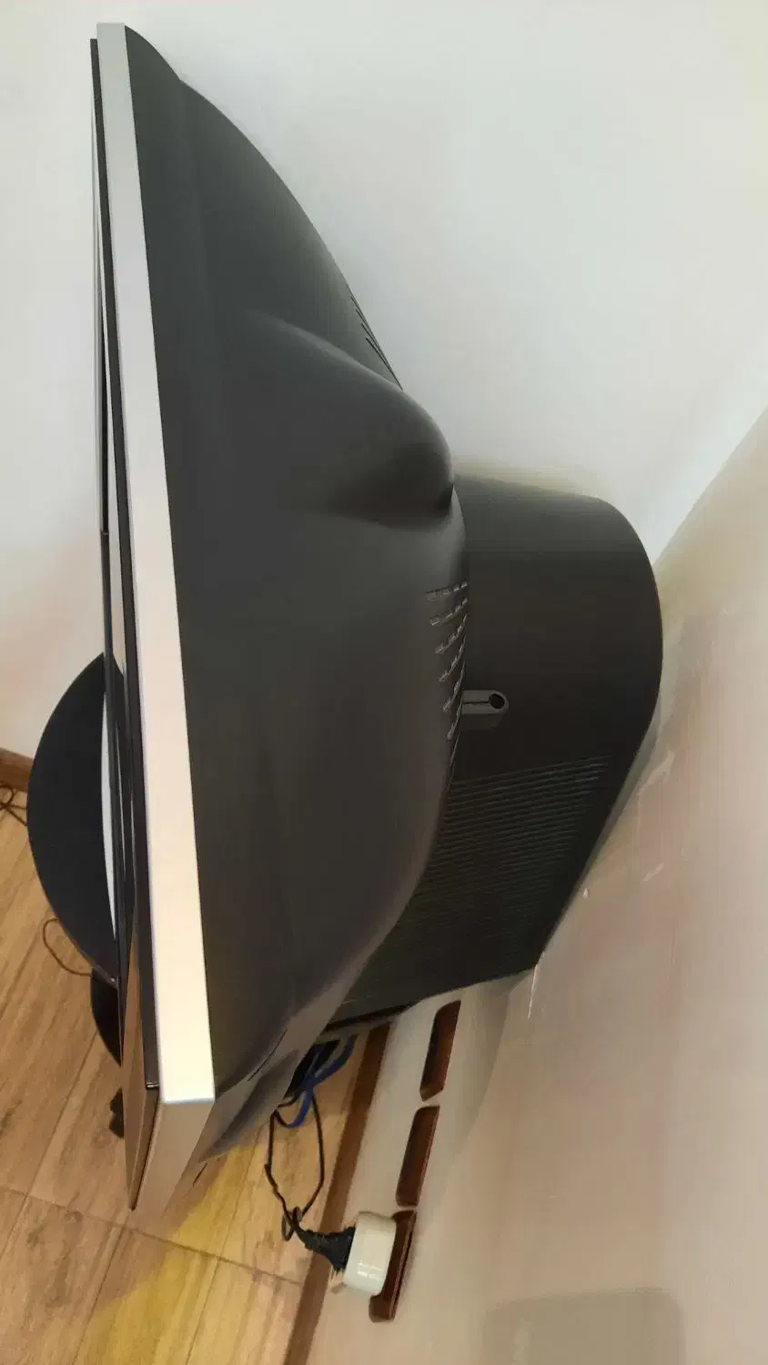 تلوزیون ۲۱ال جی|تلویزیون و پروژکتور|ساوه, |دیوار