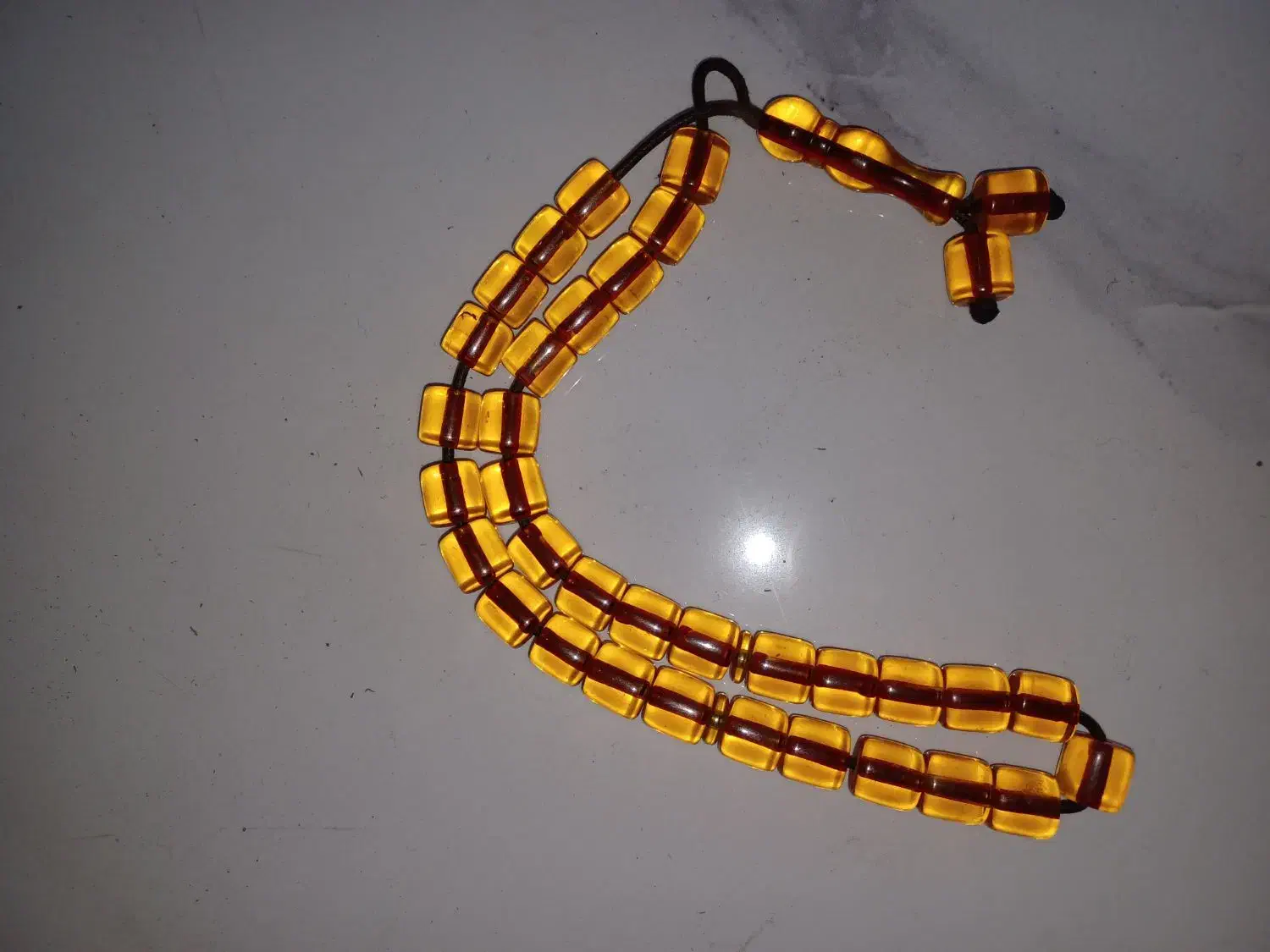 تسبیح سندلوس|کلکسیون اشیاء عتیقه|اردبیل, |دیوار