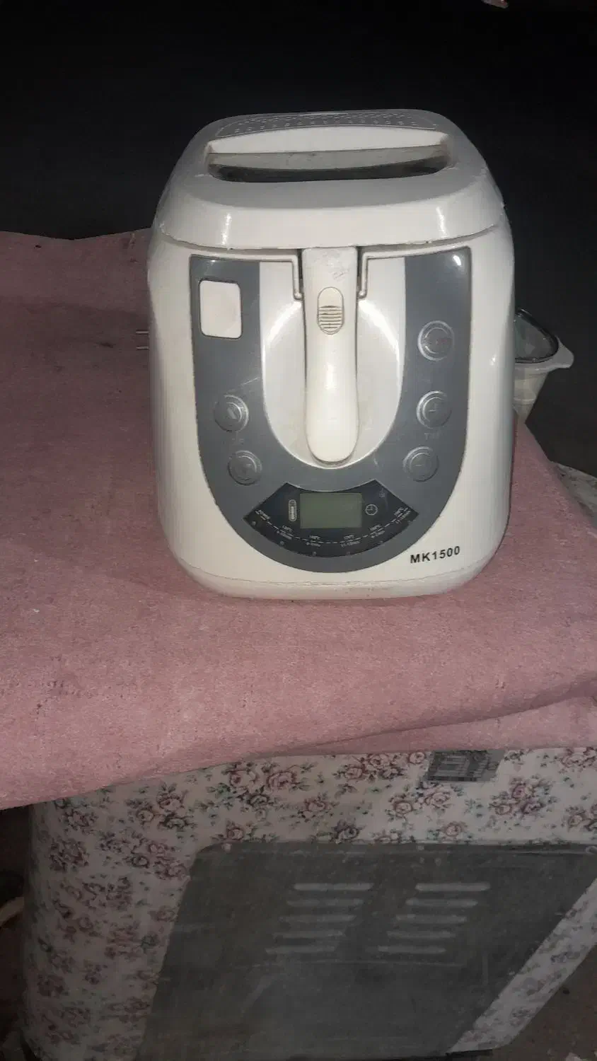 سرخ کن|ظروف پخت‌وپز|چناران, |دیوار