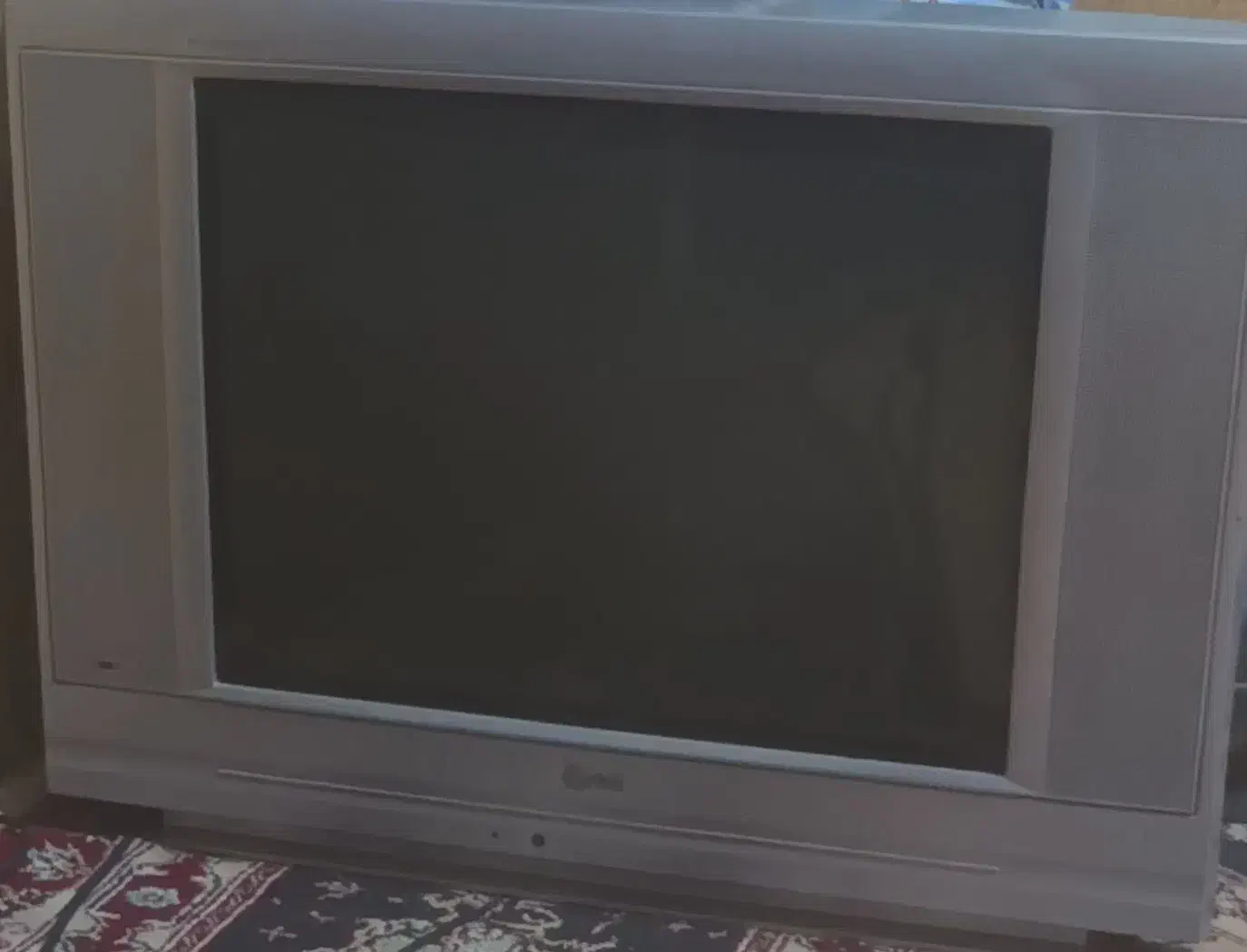 فروش تلویزیون ۲۱ ال جی|تلویزیون و پروژکتور|سیرجان, |دیوار