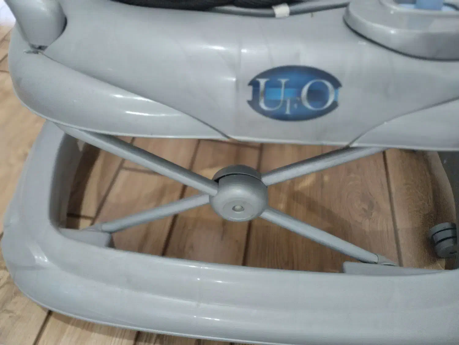 روروئک هم مناسب دختر و‌هم پسر|کالسکه و لوازم جانبی|لاهیجان, بازکیاگوراب|دیوار