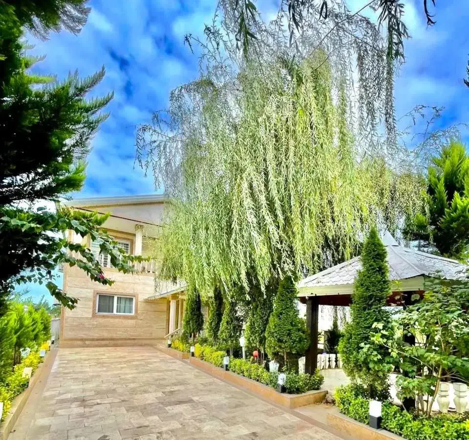 ویلاکلاسیک/۲۵۰/متری مبله سندتک برگ نزدیک جاده اصلی|فروش خانه و ویلا|امامزاده عبدالله, |دیوار