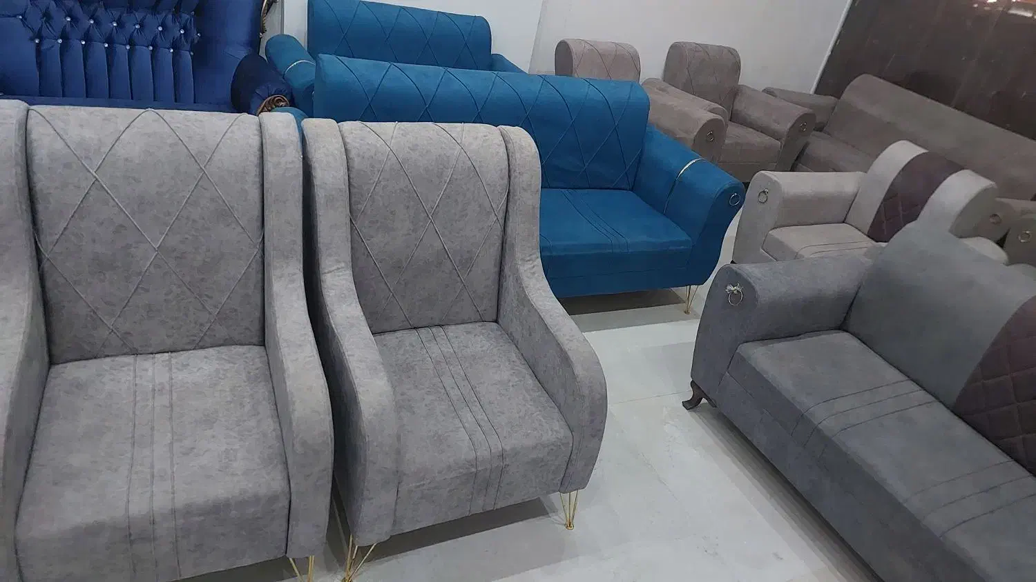 اسکارلت پایه فلزی،۷نفره ۸۵۰۰ت اقساط مبل گلبهار|مبلمان خانگی و میز عسلی|گلبهار, شهر جدید گلبهار|دیوار