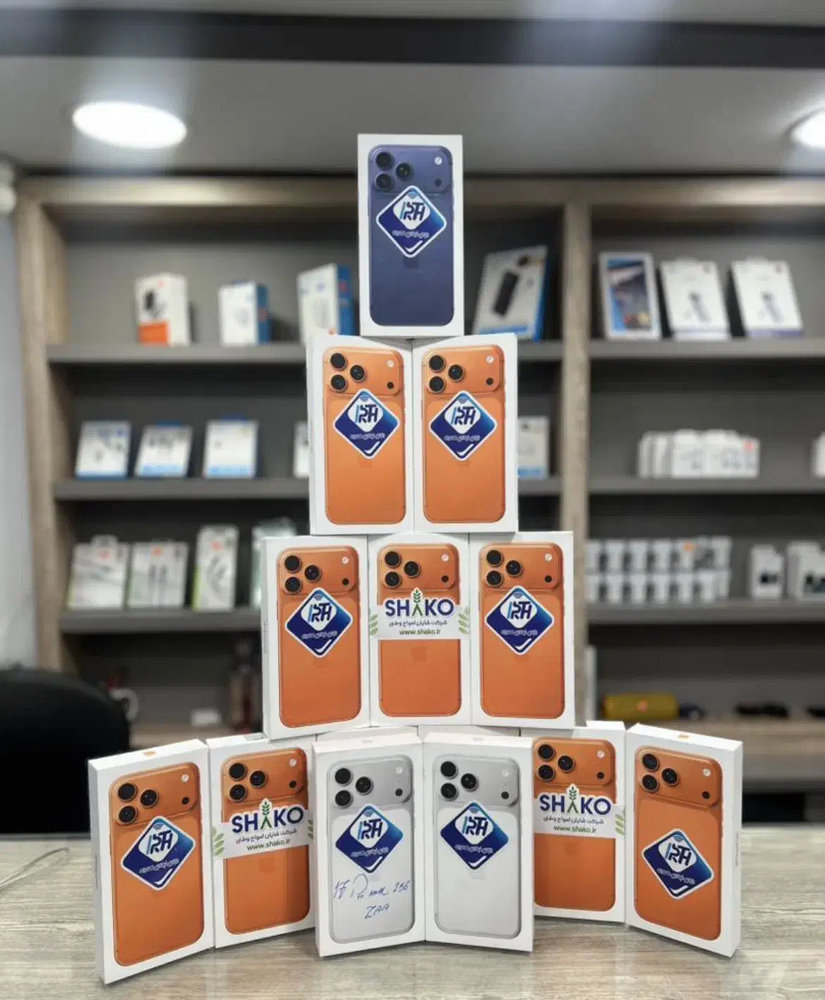 Iphone 17 از دم قسط ویژه بازنشستگان|موبایل|تهران, میرداماد|دیوار