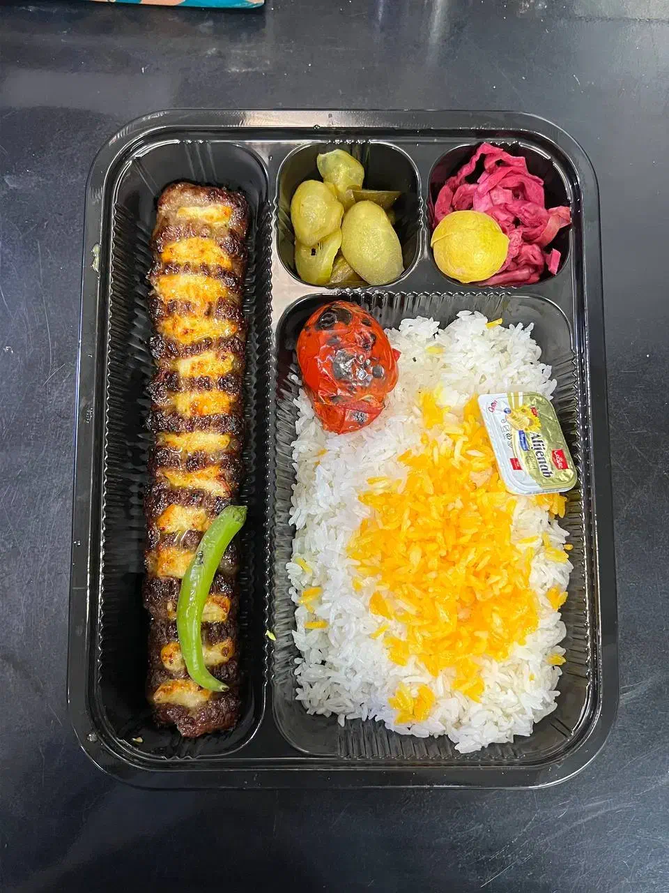 کارگر ساده .ظرفشور|استخدام خدمات فروشگاه و رستوران|تهران, جمهوری|دیوار