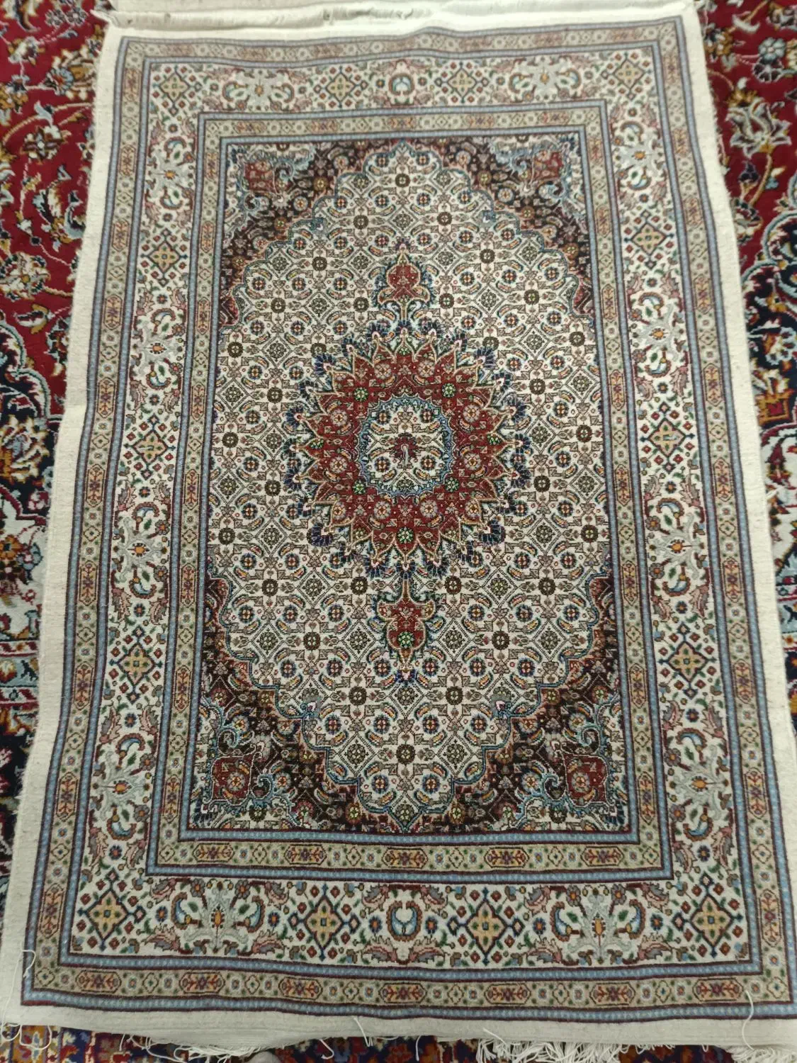 یک جفت فرش دستباف|فرش|بیرجند, |دیوار