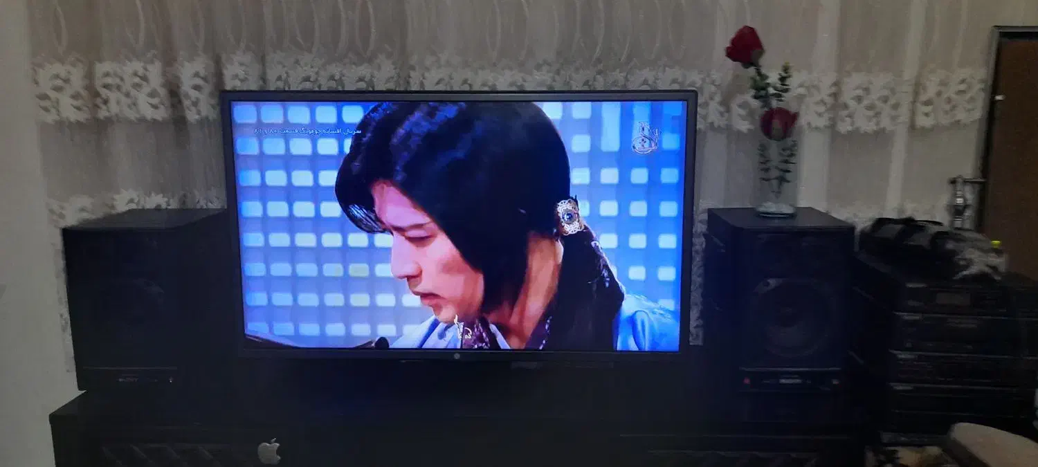 تلویزیون ۳۲ اینچ ال جی|تلویزیون و پروژکتور|بومهن, |دیوار