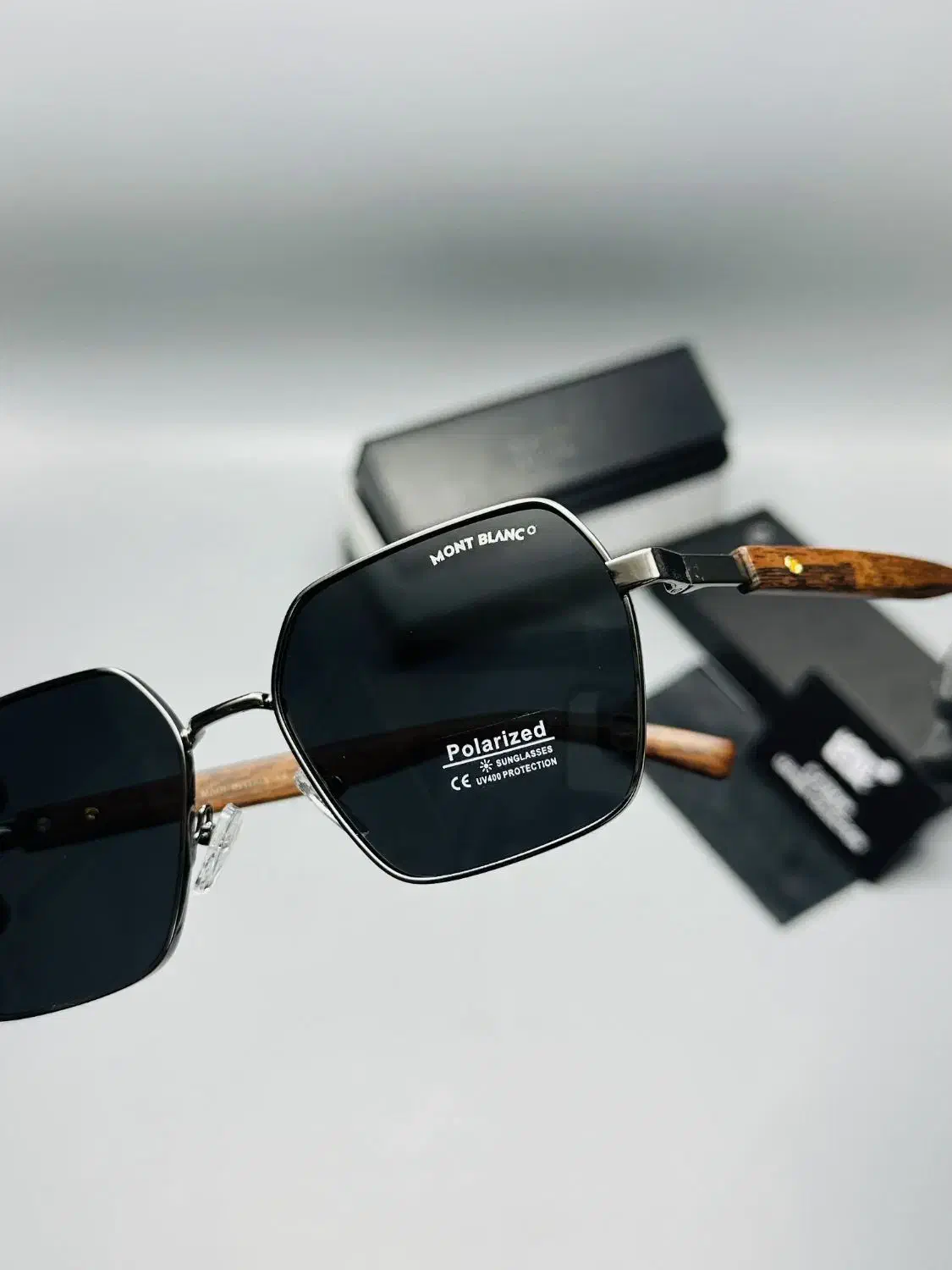 عینک مون بلان|بدلیجات|مشهد, چهارچشمه|دیوار