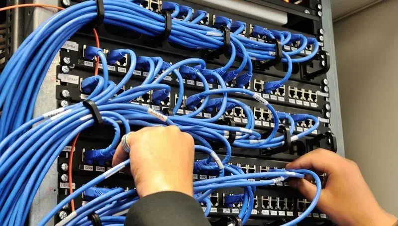 راهندازی شبکه(اکتیو شبکه - پسیو شبکه- فیبر نوری )|خدمات رایانه‌ای و موبایل|مشهد, بهشت|دیوار