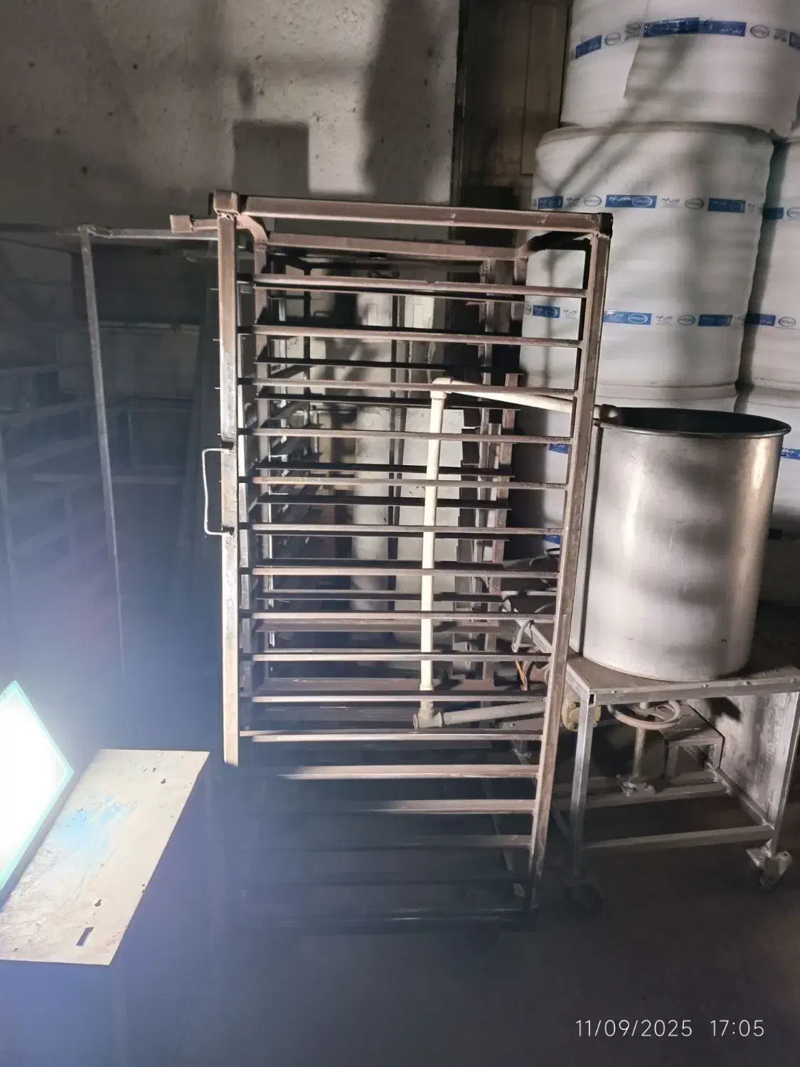 فر 32 سینی نو بدون کارد ( سپاهان صنعت)|ماشینآلات صنعتی|مشهد, گرجی علیا|دیوار