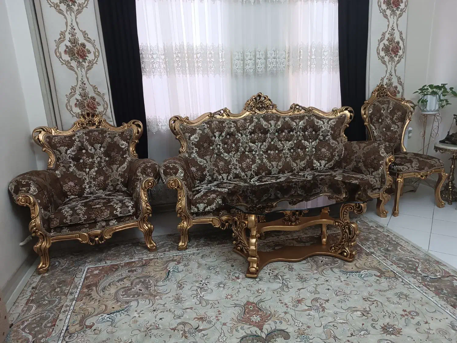 مبلمان ۹ نفره سلطنتی|مبلمان خانگی و میز عسلی|ورامین, ورامین|دیوار