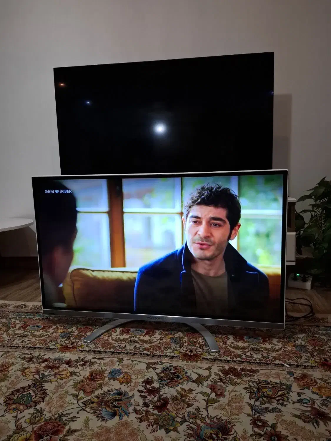 تلوزیون ۴۲ اینچ دوو|تلویزیون و پروژکتور|لاهیجان, شهرک جانبازان|دیوار