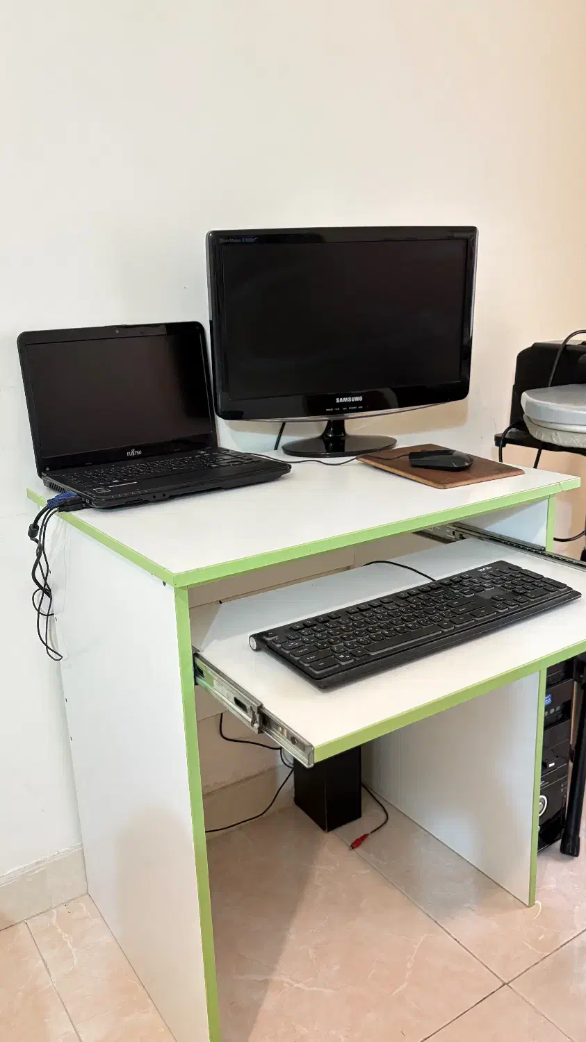 میزتحریریاکامپیوتر|میز تحریر و کامپیوتر|آمل, |دیوار