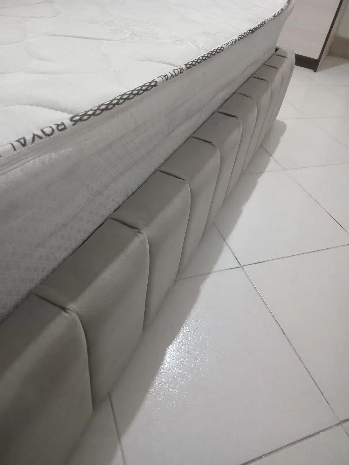 تخت دونفره لمه و تشک|تخت و سرویس خواب|اصفهان, ملکشهر|دیوار