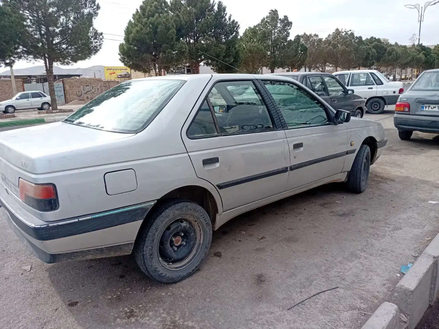 پژو۴۰۵ نقرهی مدل ۸۷|خودرو سواری و وانت|زیرکوه, |دیوار