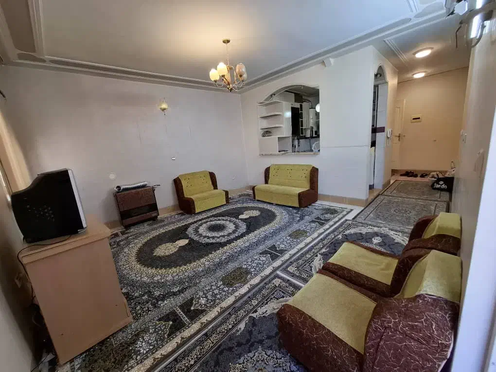 اجاره آپارتمان منزل مبله روزانه ساعتی|اجارهٔ کوتاهمدت آپارتمان و سوئیت|شیراز, فرگاز|دیوار