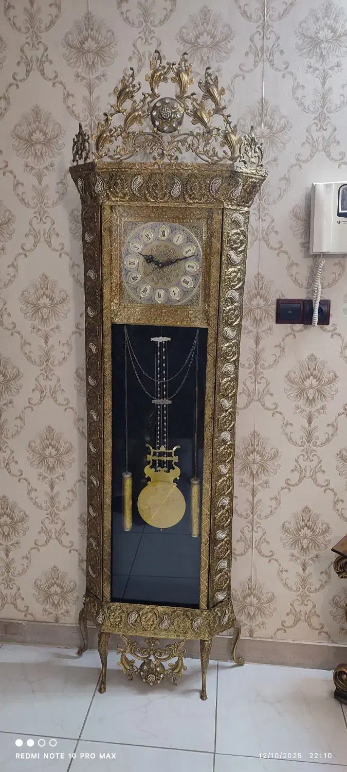 بوفه و ساعت برنج یا برنز|بوفه، ویترین، کنسول|ری, صالحآباد شرقی|دیوار