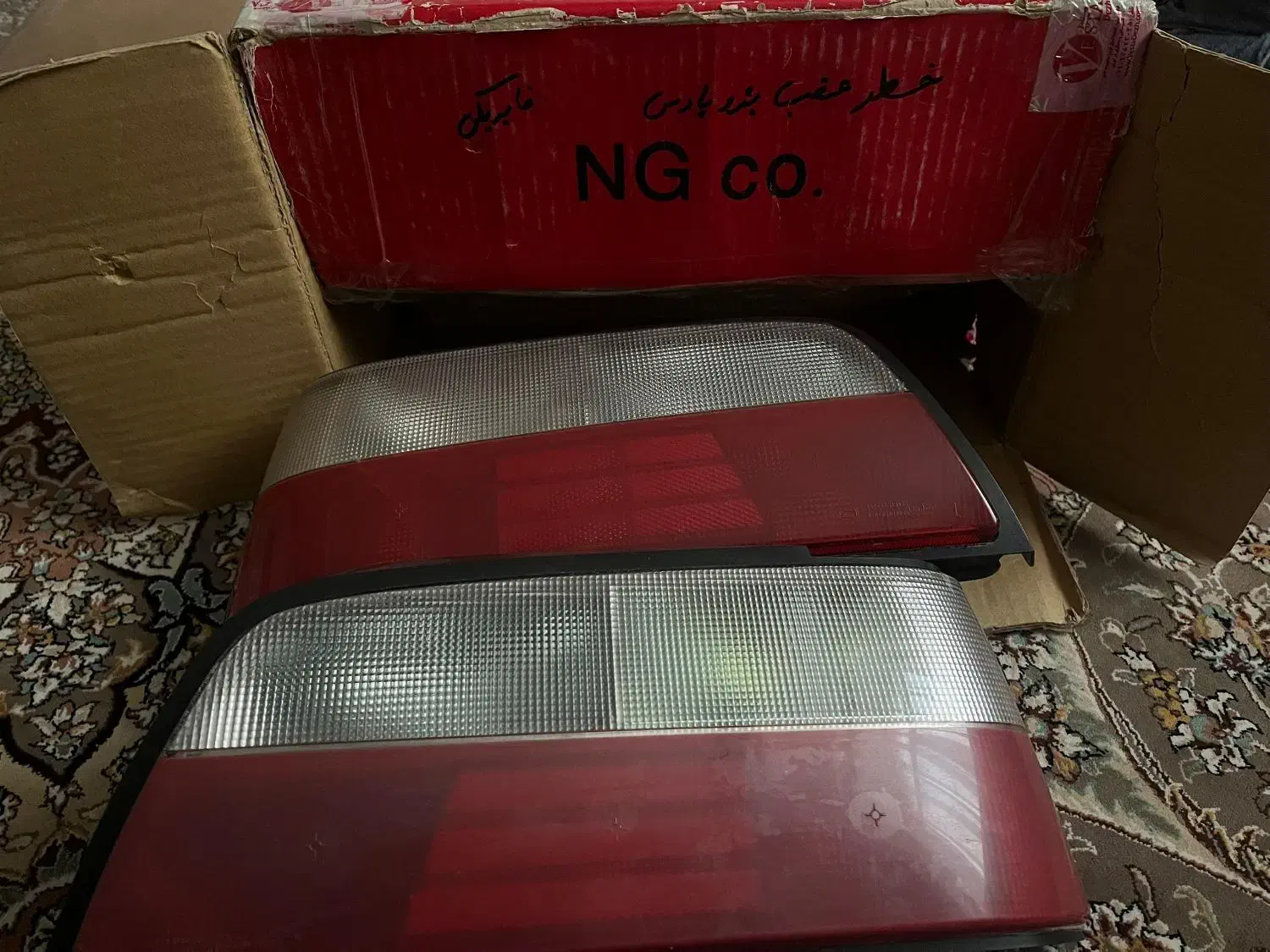 چراغ خطر پژو پارس|قطعات یدکی و لوازم جانبی|کرج, ساسانی (قلمستان)|دیوار