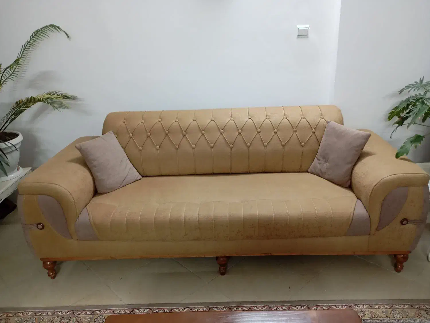 مبل راحتی چستر تختخواب شو|مبلمان خانگی و میز عسلی|گلبهار, شهر جدید گلبهار|دیوار