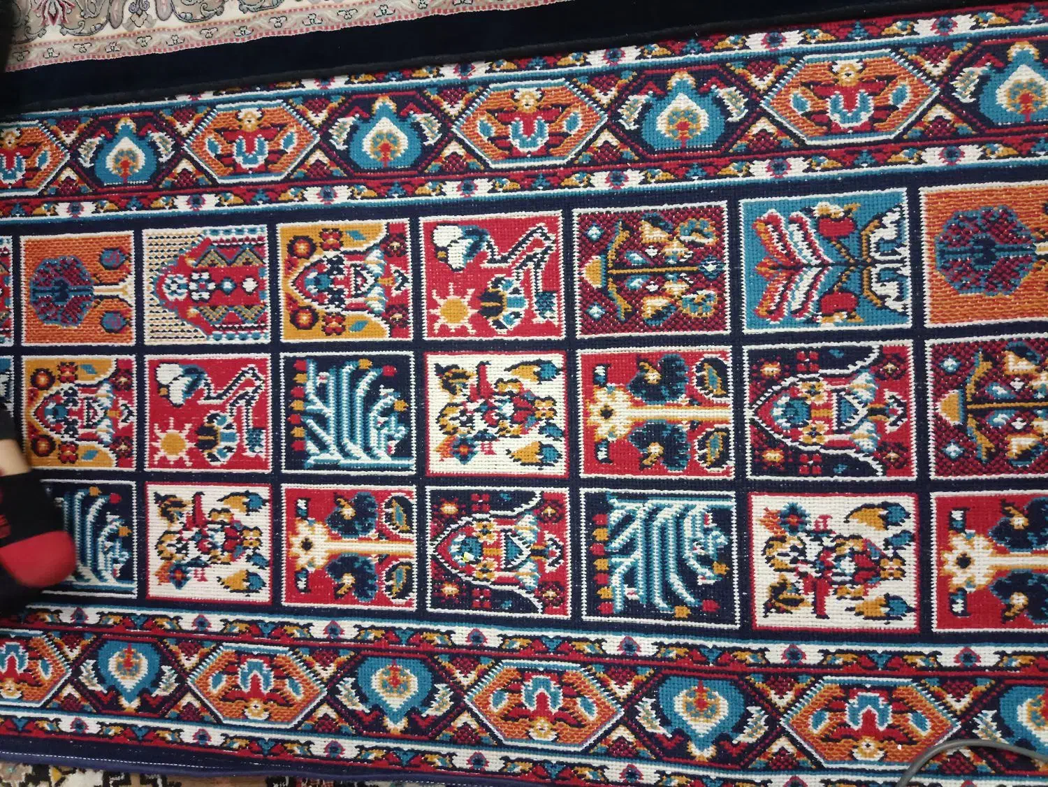 کناره|فرش|بیرجند, |دیوار