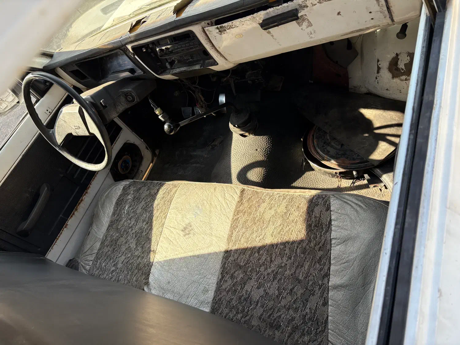 نیسان مدل۸۴ سردخانه زیر صفر- قابل معاوضه باسواری|خودرو سواری و وانت|کرمان, |دیوار