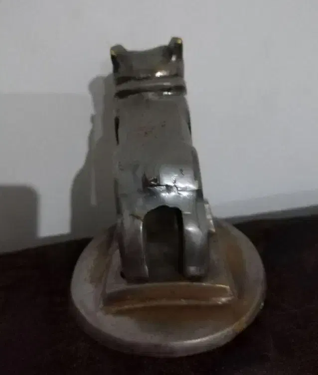 مجسمه ماک|کلکسیون اشیاء عتیقه|رشت, چمارسرا|دیوار