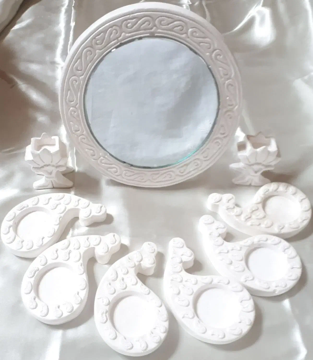 هفت سین|آینه|بجنورد, |دیوار