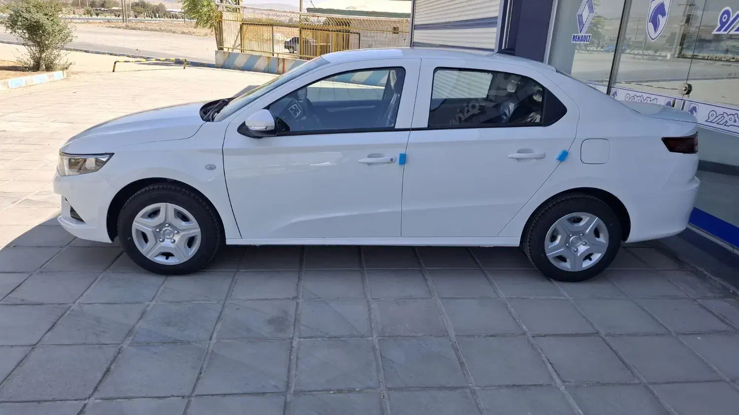 تارا دستی ۱۴۰۴|خودرو سواری و وانت|بروجرد, |دیوار