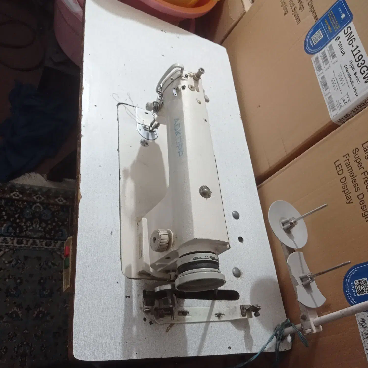 چرخ خیاطی صنعتی و راست دوز|چرخ خیاطی و ریسندگی|رفسنجان, |دیوار