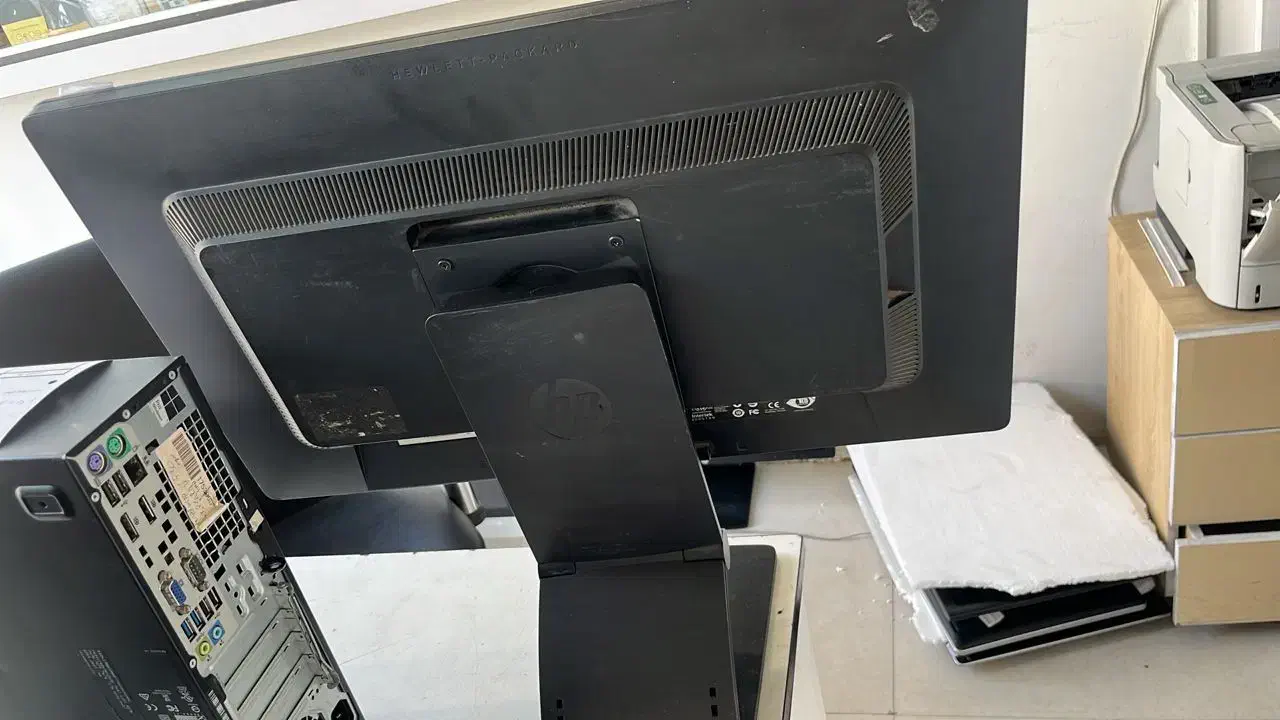 مانیتور ۲۲  اینچ|قطعات و لوازم جانبی رایانه|تربت‌حیدریه, فرمانداری|دیوار