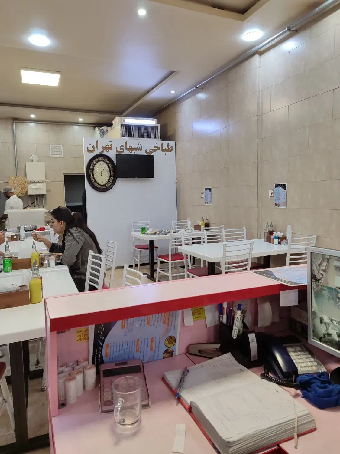 نیروی کار|استخدام خدمات فروشگاه و رستوران|تهران, صد دستگاه|دیوار