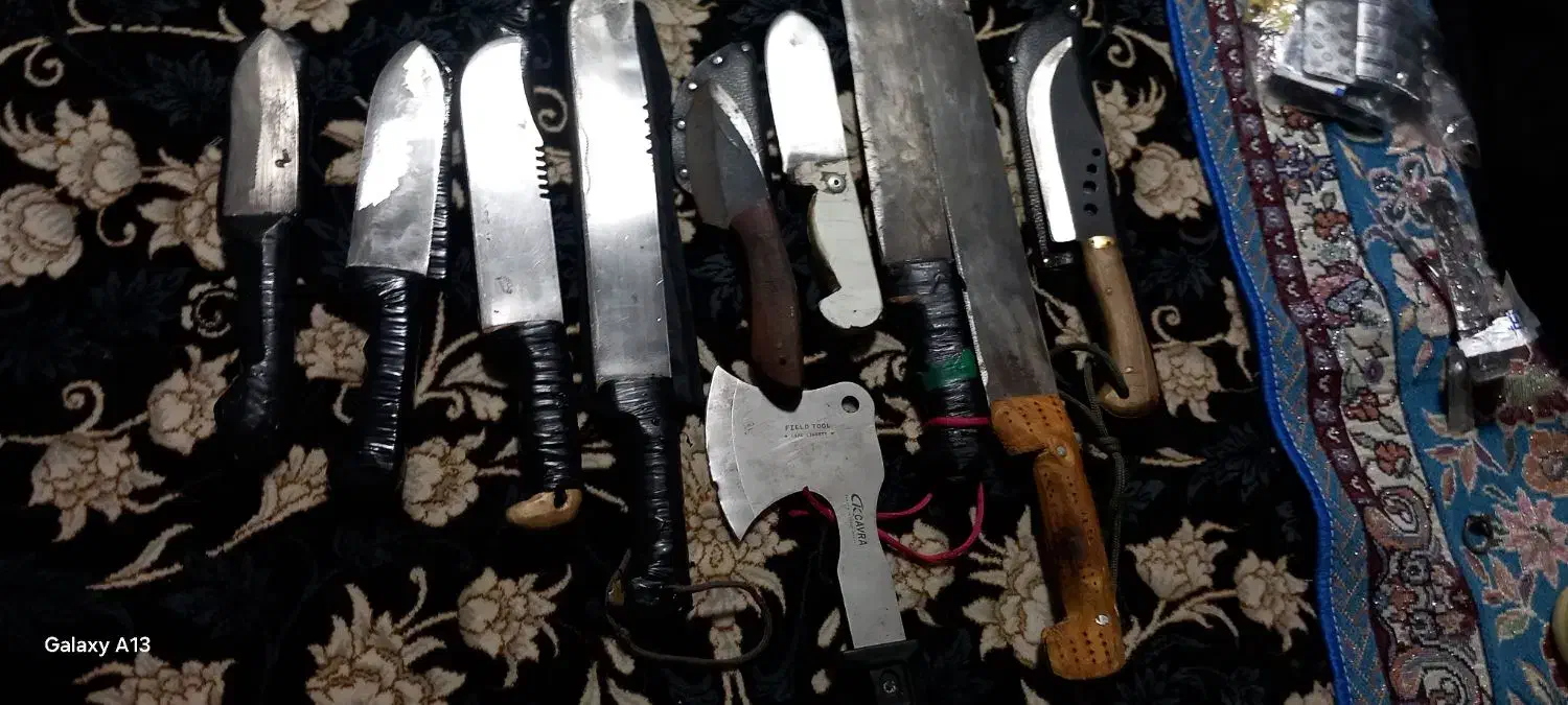 چاقو و شمشیر|کلکسیون اشیاء عتیقه|کرمانشاه, |دیوار